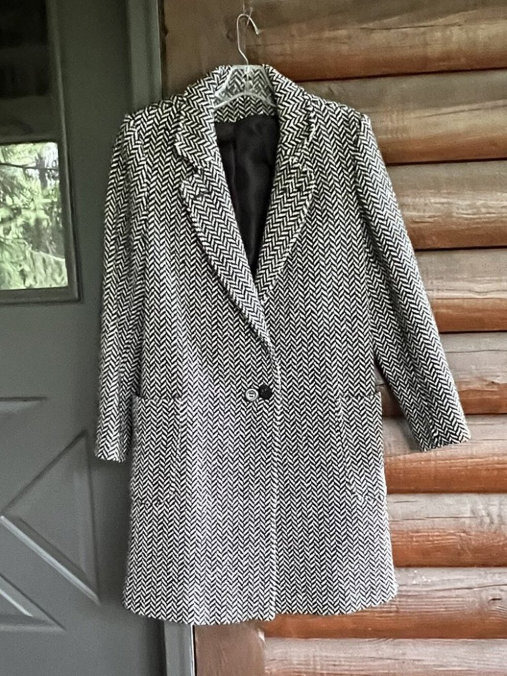 Vtg International Scene Pure New Wool Black & White Chevron Pattern Overcoat 5/6